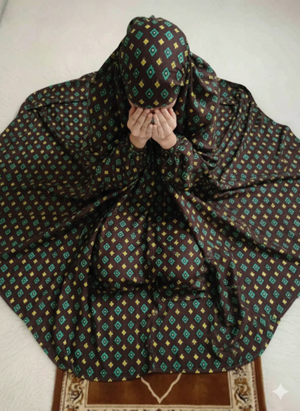 Areej-Brown green