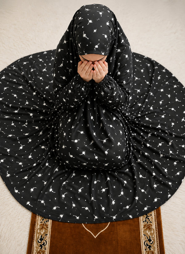Amna Black