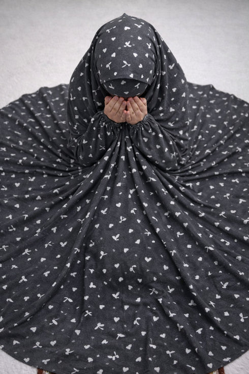 Namaz Chaddar - Black - Ilham