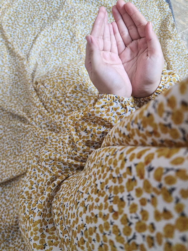 Namaz Chadar - Yellowstone